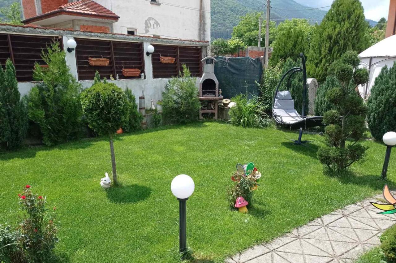 Семейна Къща Лазарови Sapareva Banya Exterior photo